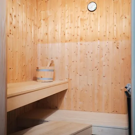 Feriehus 4 Personen Mit Sauna, Kaminofen Und Einen Wunderschцnen Garten Mit Terrasse In *
