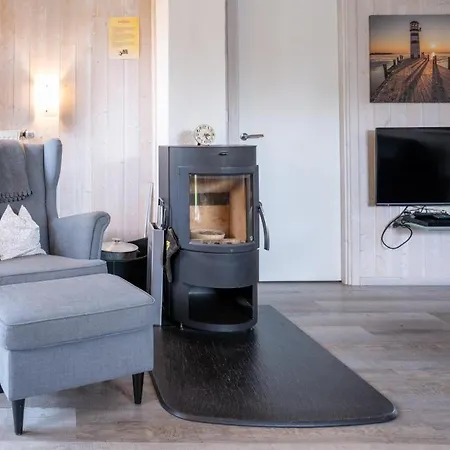 Feriehus 4 Personen Mit Sauna, Kaminofen Und Einen Wunderschцnen Garten Mit Terrasse In
