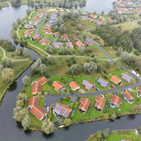 Feriehus 4 Personen Mit Sauna, Kaminofen Und Einen Wunderschцnen Garten Mit Terrasse In *