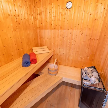 4 Personen Mit Sauna, Kaminofen Und Einen Wunderschцnen Garten Mit Terrasse In Feriehus Otterndorf
