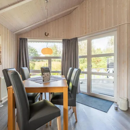 Feriehus 4 Personen Mit Sauna, Kaminofen Und Einen Wunderschцnen Garten Mit Terrasse In Otterndorf