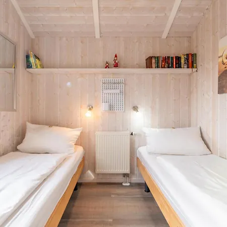 4 Personen Mit Sauna, Kaminofen Und Einen Wunderschцnen Garten Mit Terrasse In Otterndorf