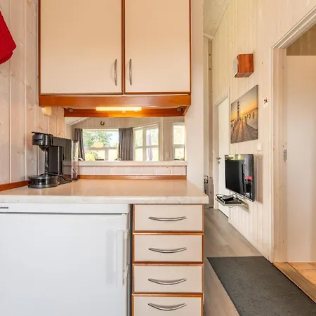 4 Personen Mit Sauna, Kaminofen Und Einen Wunderschцnen Garten Mit Terrasse In Otterndorf