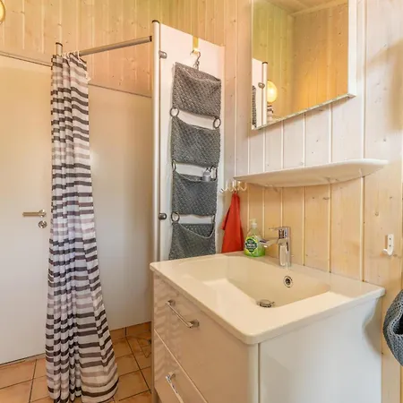 Dom wakacyjny 4 Personen Mit Sauna, Kaminofen Und Einen Wunderschцnen Garten Mit Terrasse In