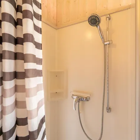 Dom wakacyjny 4 Personen Mit Sauna, Kaminofen Und Einen Wunderschцnen Garten Mit Terrasse In Otterndorf