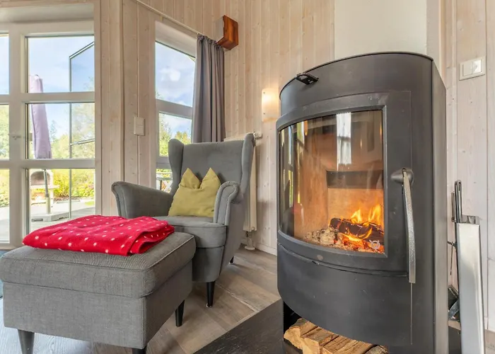 4 Personen Mit Sauna, Kaminofen Und Einen Wunderschцnen Garten Mit Terrasse In 度假居