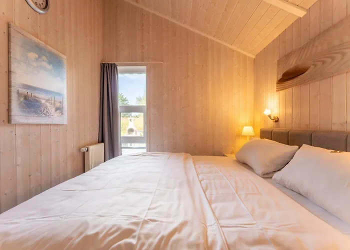 4 Personen Mit Sauna, Kaminofen Und Einen Wunderschцnen Garten Mit Terrasse In 度假居 *