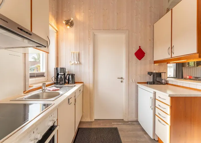 度假居 4 Personen Mit Sauna, Kaminofen Und Einen Wunderschцnen Garten Mit Terrasse In