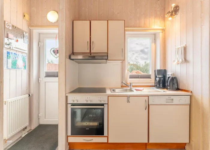 度假居 4 Personen Mit Sauna, Kaminofen Und Einen Wunderschцnen Garten Mit Terrasse In *