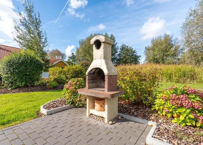 4 Personen Mit Sauna, Kaminofen Und Einen Wunderschцnen Garten Mit Terrasse In